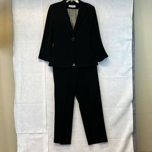 TAHARI Arthur S. Levine Pantsuit Women's Size 8 Black One-Button Blazer Lined